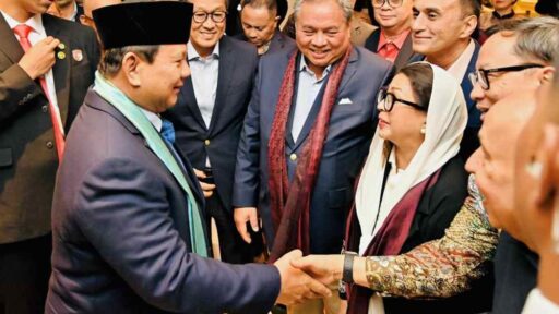 Prabowo Tampil Enerjik: Mengaku Punya DNA India dan Joget!