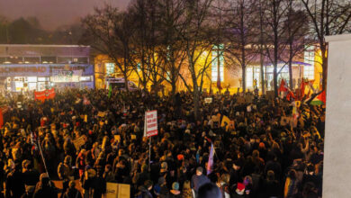 10.000 Warga Freiburg Demo Menentang AfD: Suara Penolakan Keras!