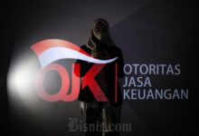 OJK Temukan 4 Perusahaan Pembiayaan dan 11 P2P Lending Tak Patuhi Aturan