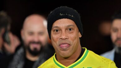 🎉 Ronaldinho Gaúcho Dapat Peran 'Random' di Carnaval yang Meriah!