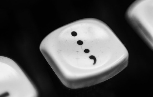 Semicolon: Apa Hubungannya dengan Self Healing yang Perlu Anda Tahu?